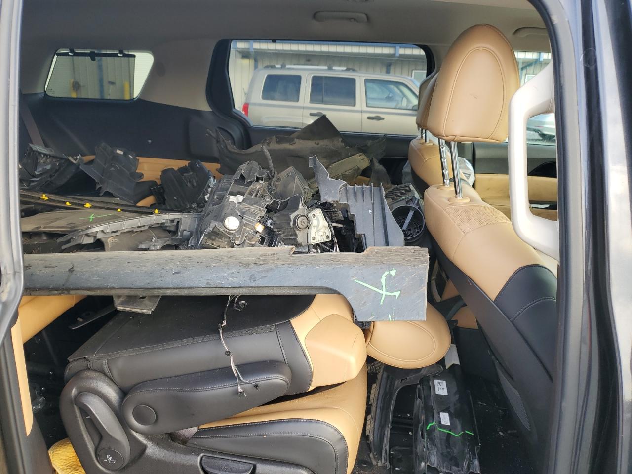 2022 KIA CARNIVAL EX VIN:KNDNC5H37N6168103