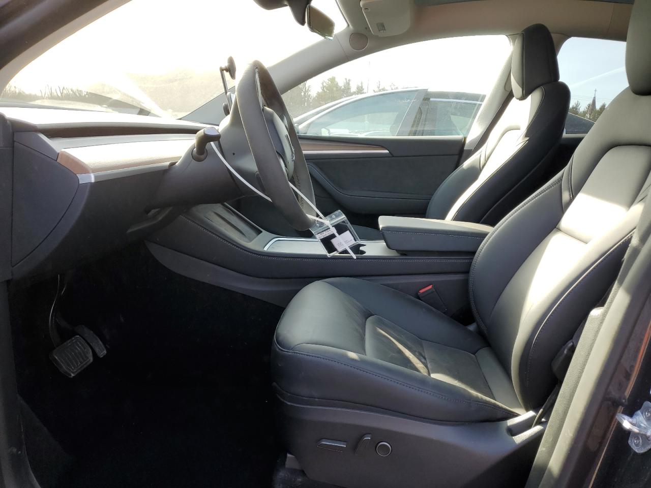 2024 TESLA MODEL Y  VIN:7SAYGDEE4RA281227