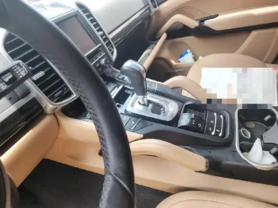 2015 Porsche Cayenne VIN: