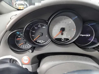 2015 Porsche Cayenne VIN: