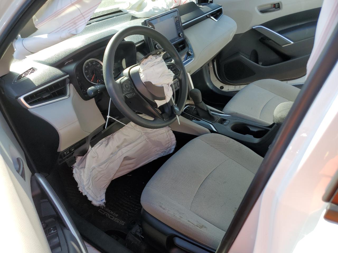 2022 TOYOTA COROLLA CROSS L VIN:7MUAAAAG2NV013233