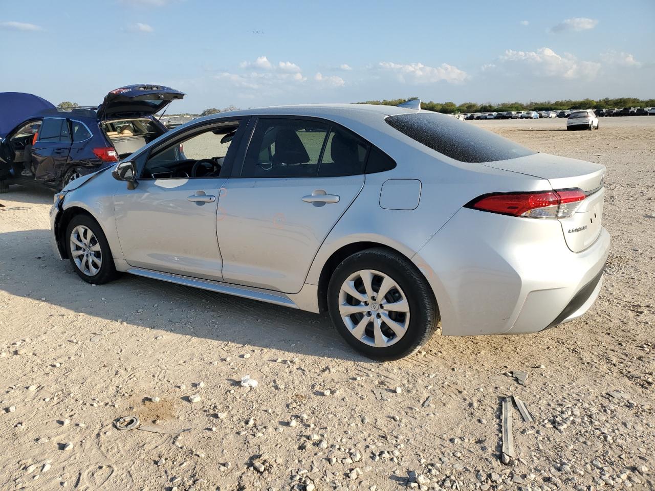 2022 TOYOTA COROLLA LE VIN:5YFEPMAE8NP300210