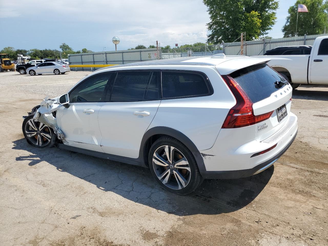 2023 VOLVO V60 CROSS COUNTRY PLUS VIN:YV4L12WY9P2109300