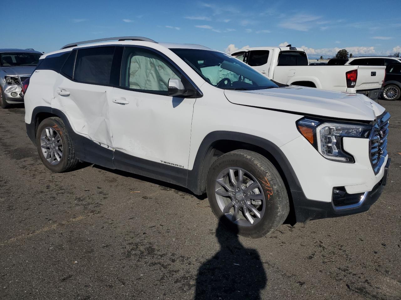 2022 GMC TERRAIN SLT VIN:3GKALVEV1NL120286