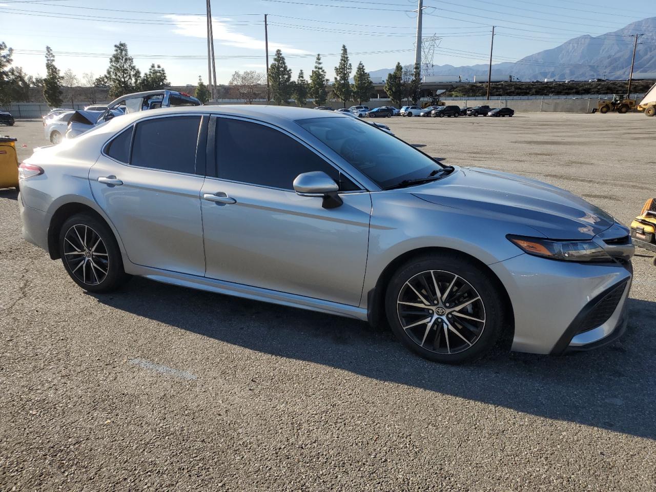 2022 TOYOTA CAMRY SE VIN:4T1T11AK9NU040542