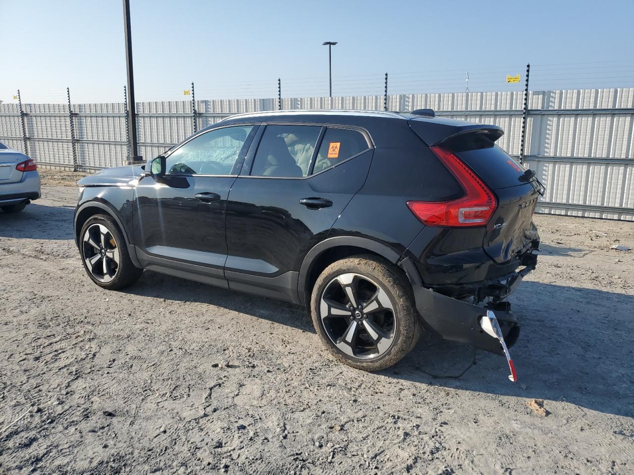 2022 VOLVO XC40 T5 MOMENTUM VIN:YV4162UK8N2647975