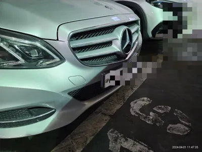 2015 Mercedes-Benz E 300 VIN: