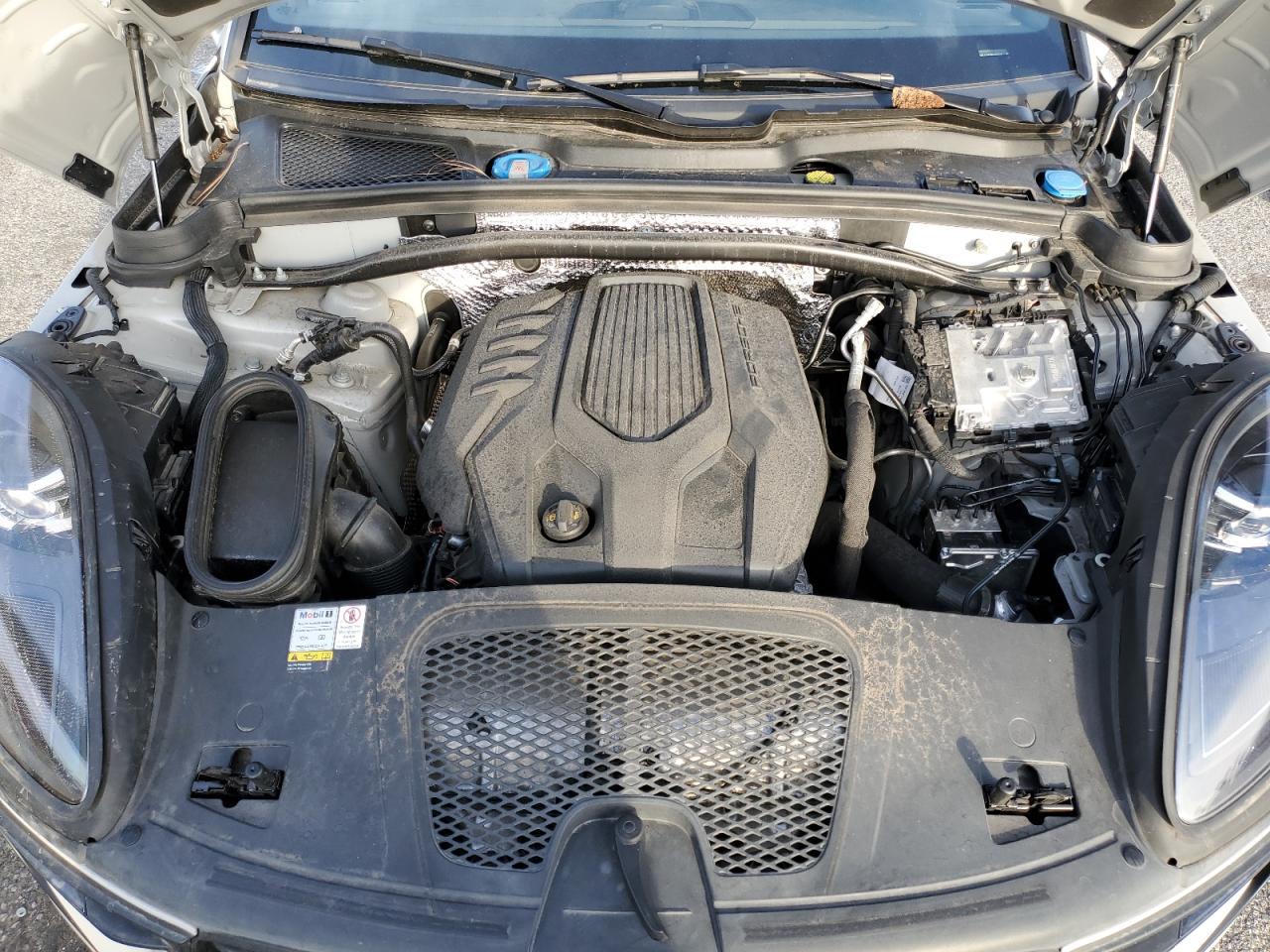 2022 PORSCHE MACAN  VIN:WP1AA2A53NLB09015