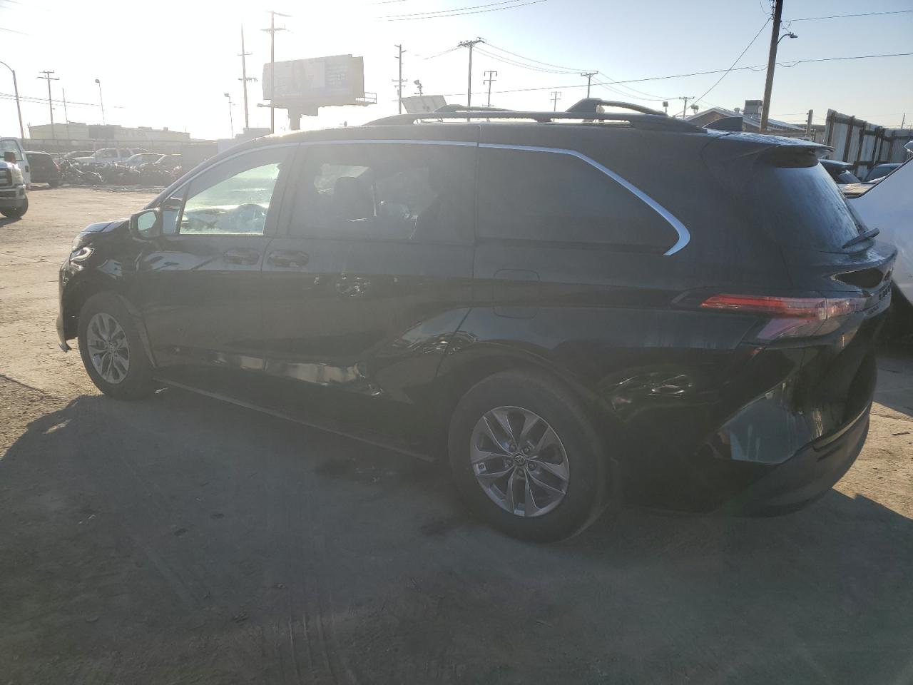 2022 TOYOTA SIENNA LE VIN:5TDKRKEC0NS086668