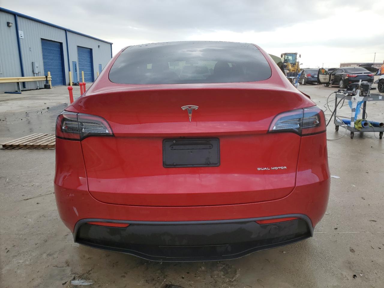 2023 TESLA MODEL Y  VIN:7SAYGDEE6PA066302