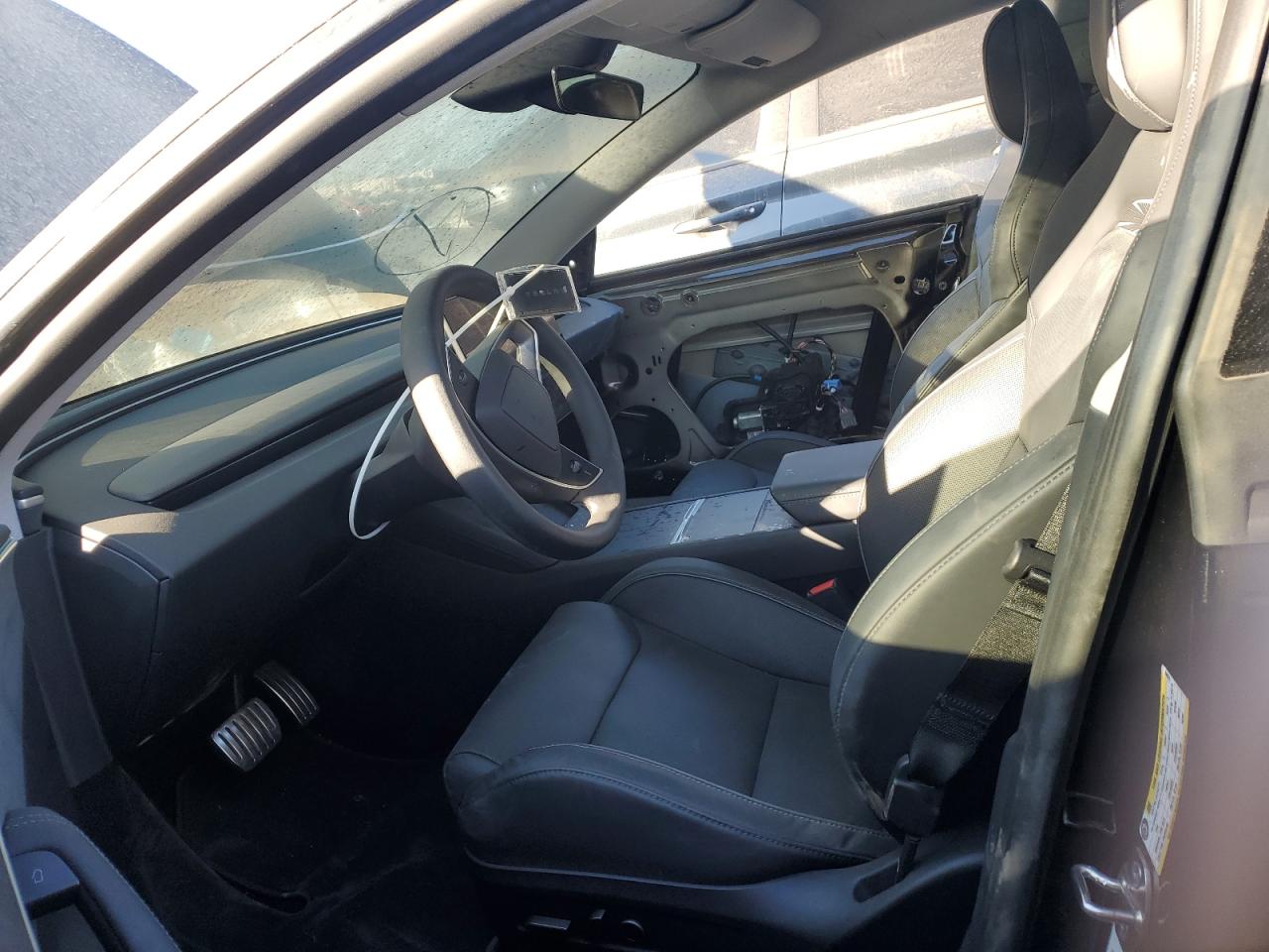 2024 TESLA MODEL 3  VIN:5YJ3E1ET9RF849579
