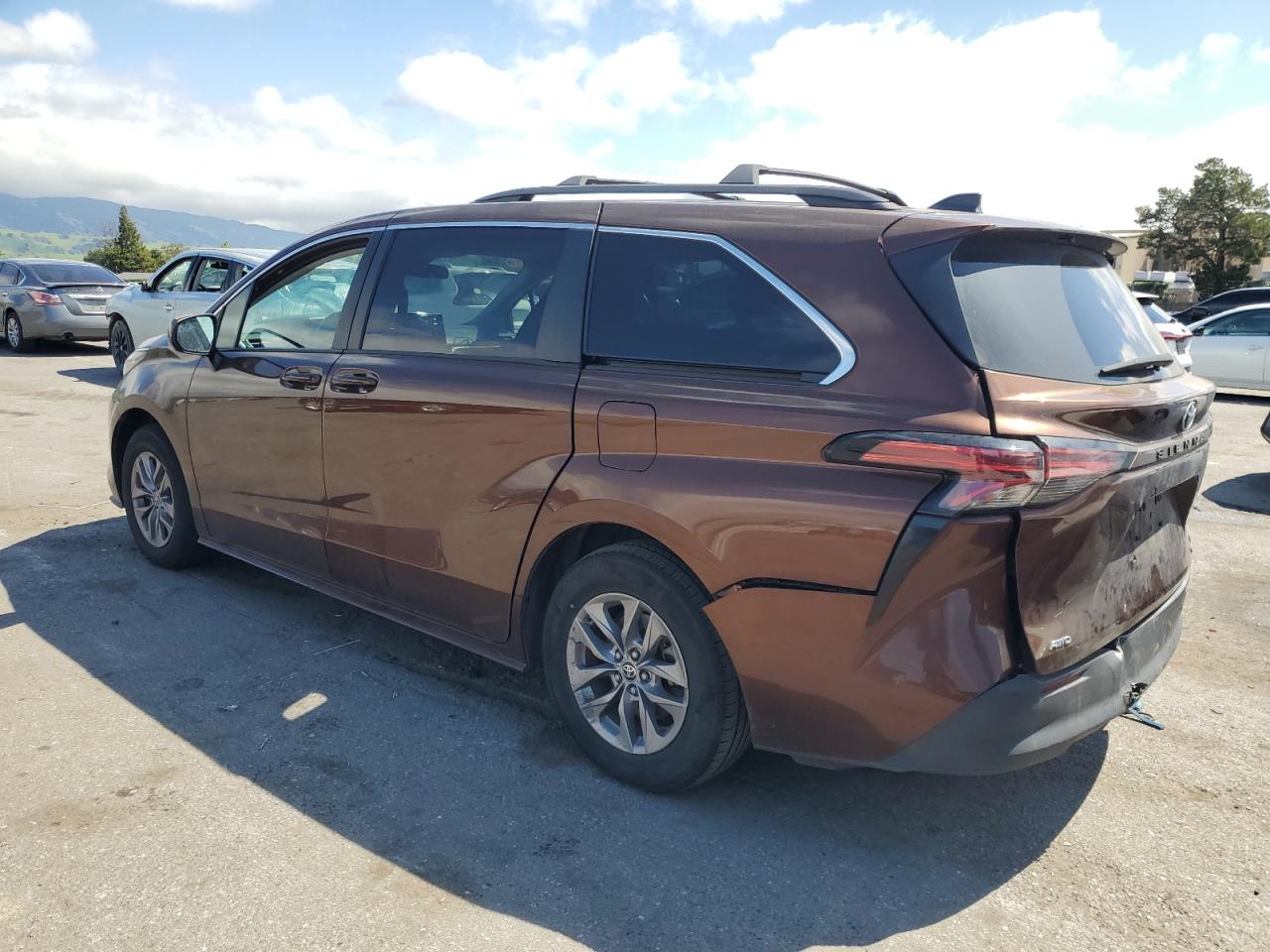 2022 TOYOTA SIENNA LE VIN:5TDKSKFC4NS067186