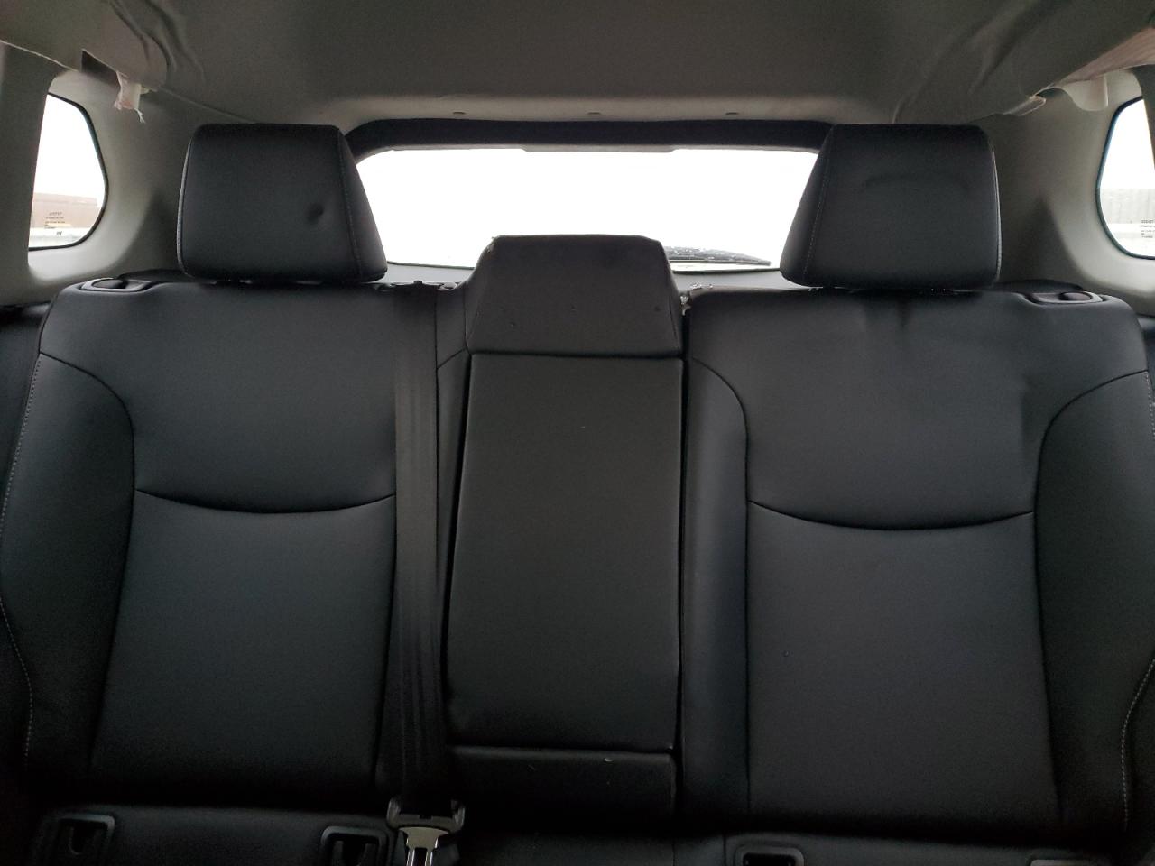2022 TOYOTA COROLLA CROSS XLE VIN:7MUDAABG4NV040767