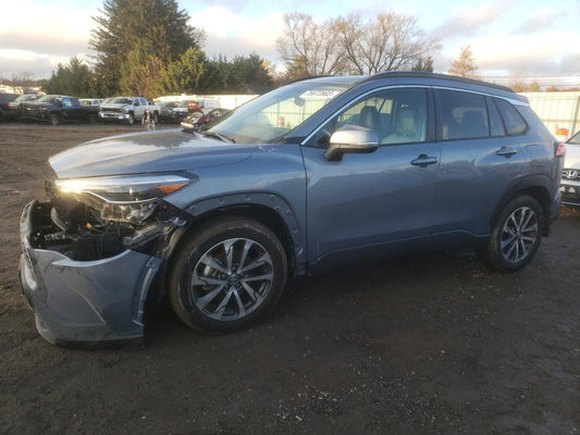 2022 TOYOTA COROLLA CROSS XLE VIN:7MUDAABG3NV040209