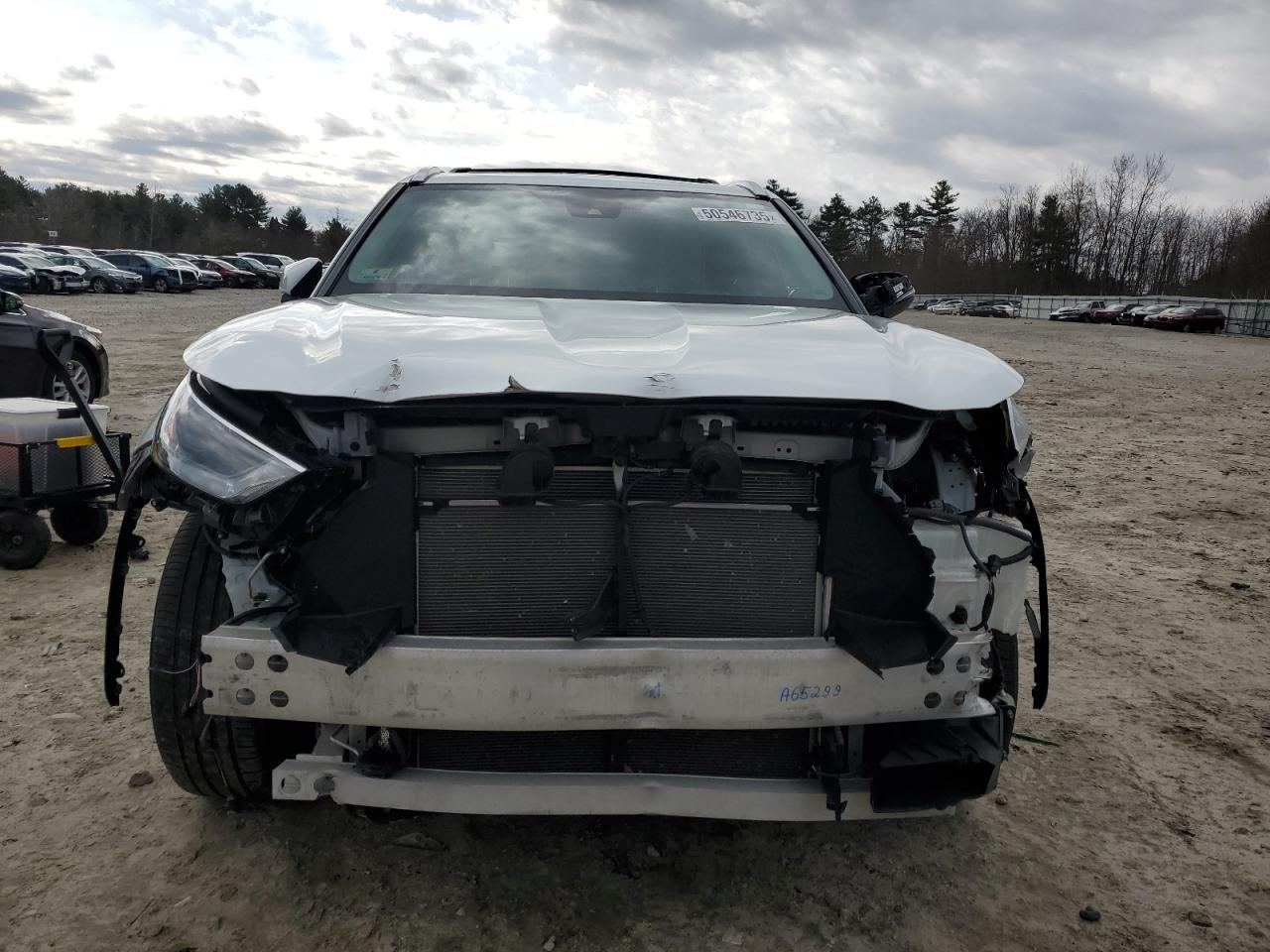 2022 TOYOTA HIGHLANDER XLE VIN:5TDHZRBH4NS220987