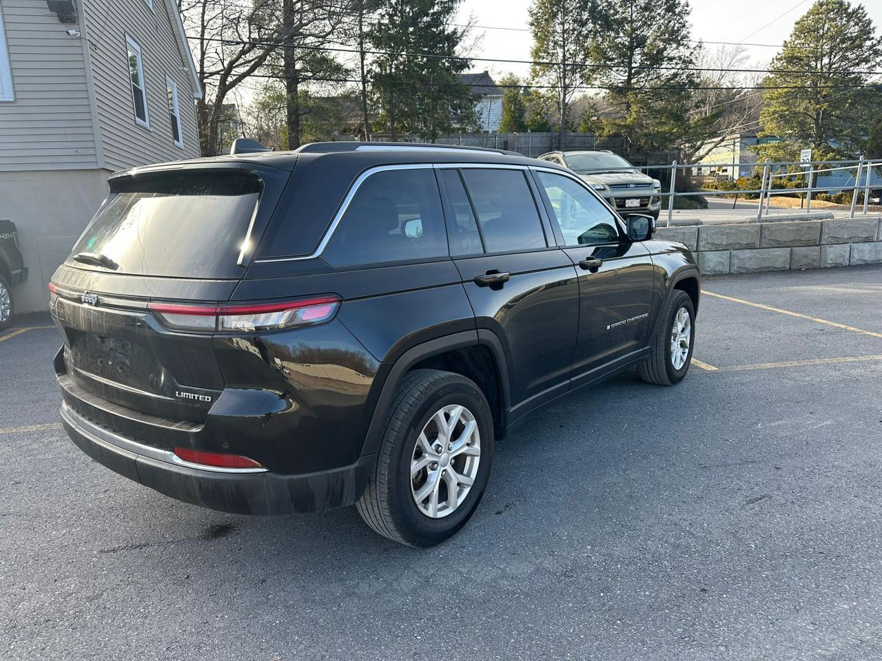2023 JEEP GRAND CHEROKEE LIMITED VIN:1C4RJHBG9PC640987