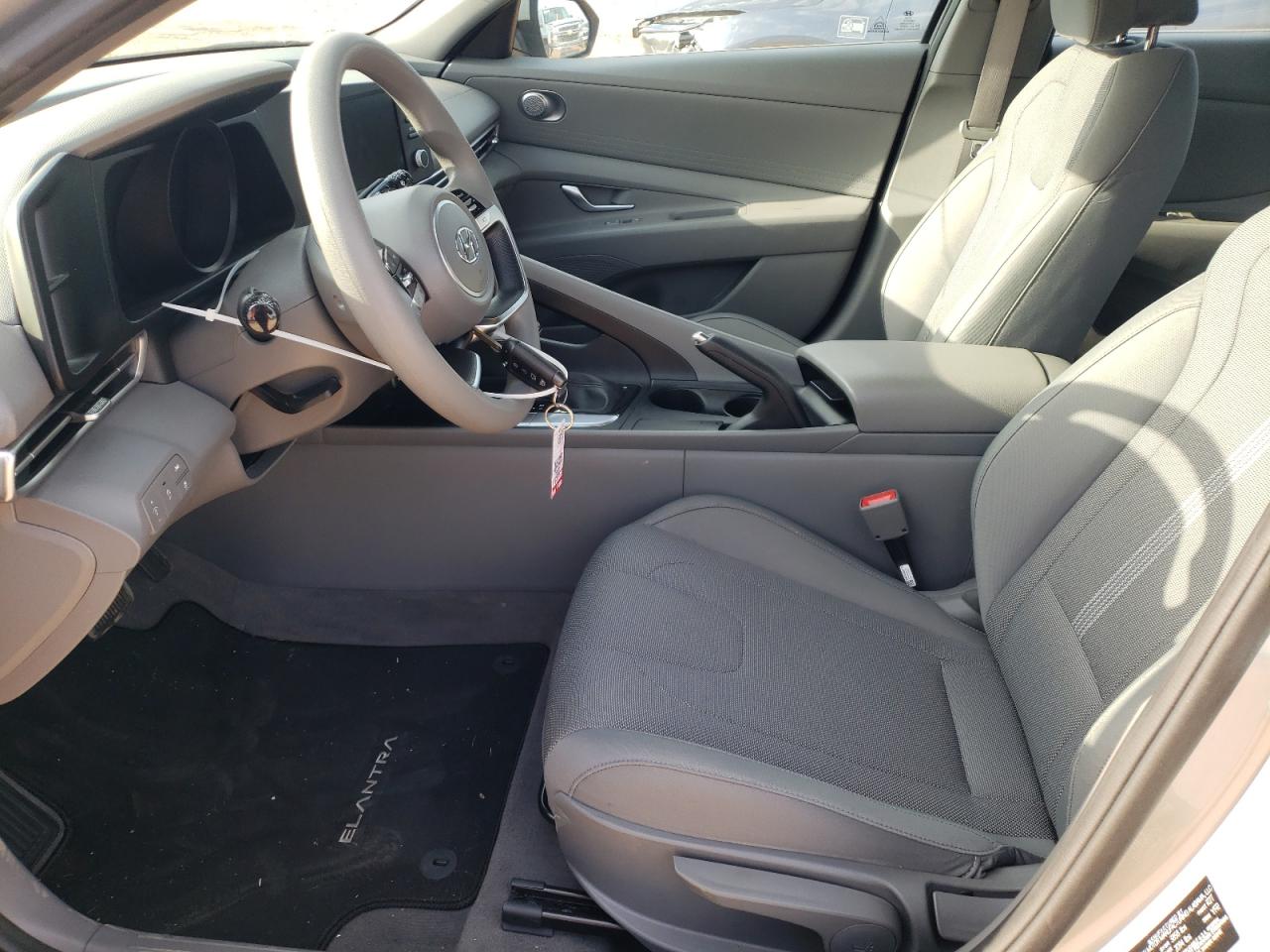 2022 HYUNDAI ELANTRA SE VIN:5NPLL4AG9NH062367