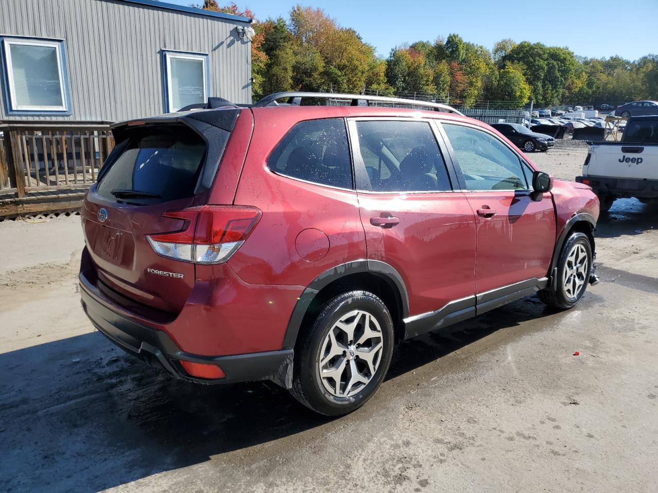 2024 SUBARU FORESTER PREMIUM VIN:JF2SKACC7RH509842