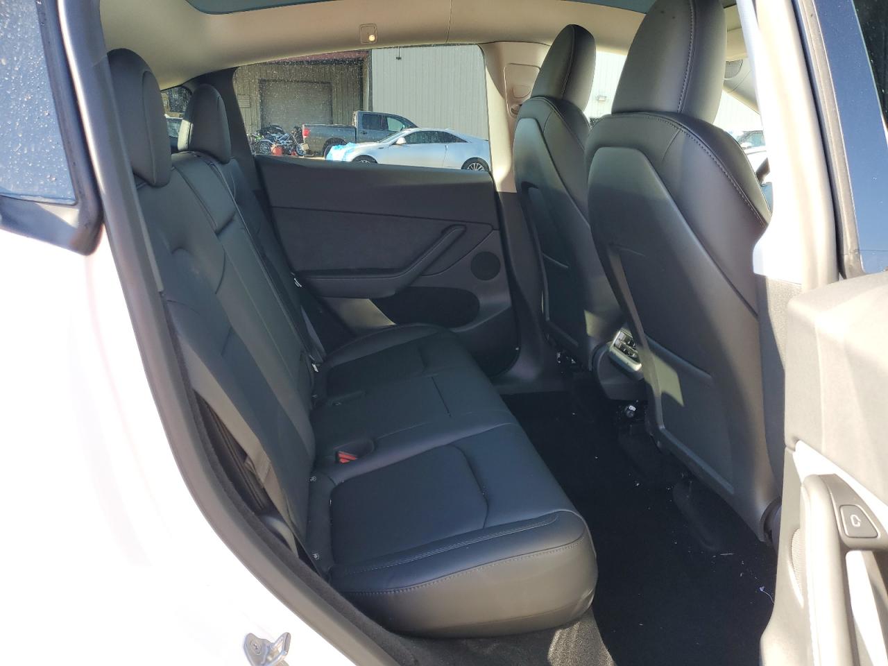 2024 TESLA MODEL Y  VIN:7SAYGDED1RF169639