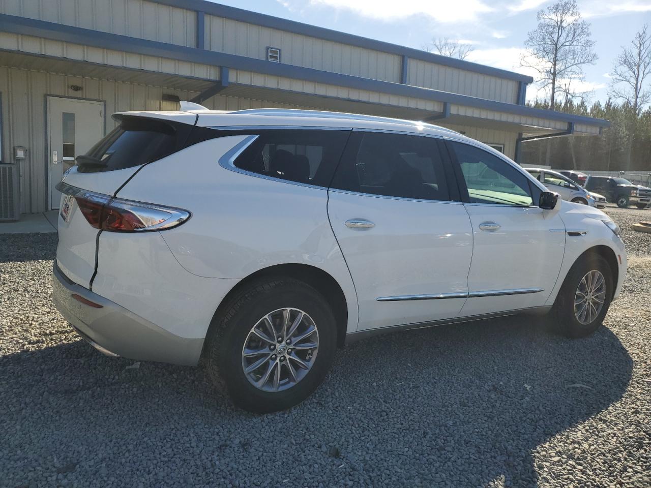 2024 BUICK ENCLAVE ESSENCE VIN:5GAERBKWXRJ105839