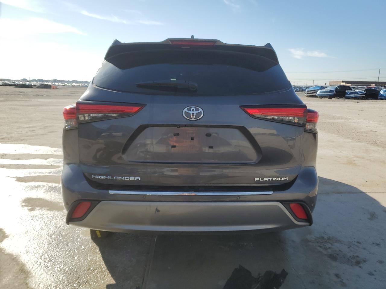 2022 TOYOTA HIGHLANDER PLATINUM VIN:5TDFZRAH4NS124236