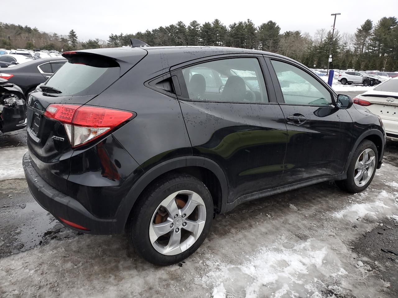 2022 HONDA HR-V LX VIN:3CZRU6H31NM716014