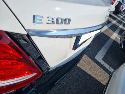 2019 Mercedes-Benz E 300 WDDZF4JB4KA677326 VIN:WDDZF4JB4KA677326