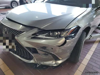 2018 Lexus ES 300 VIN: