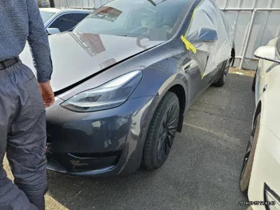 2023 Tesla Model Y VIN: