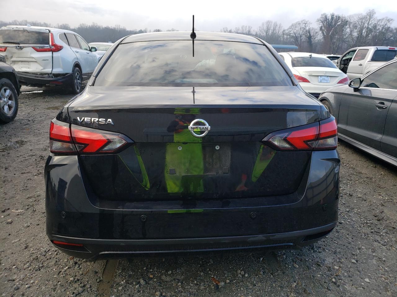 2022 NISSAN VERSA S VIN:3N1CN8DV3NL833873