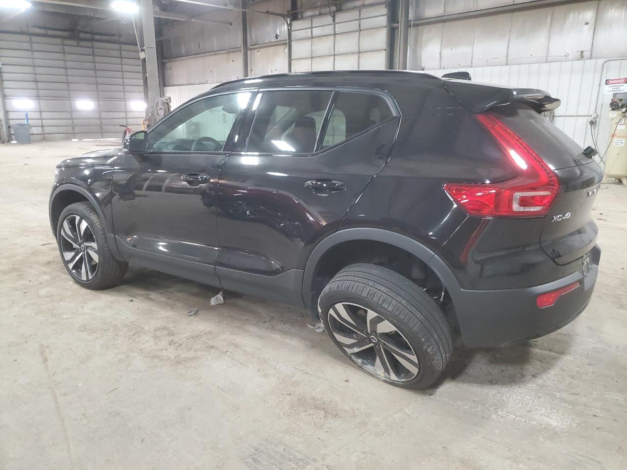 2024 VOLVO XC40 ULTIMATE VIN:YV4L12UM3R2264427