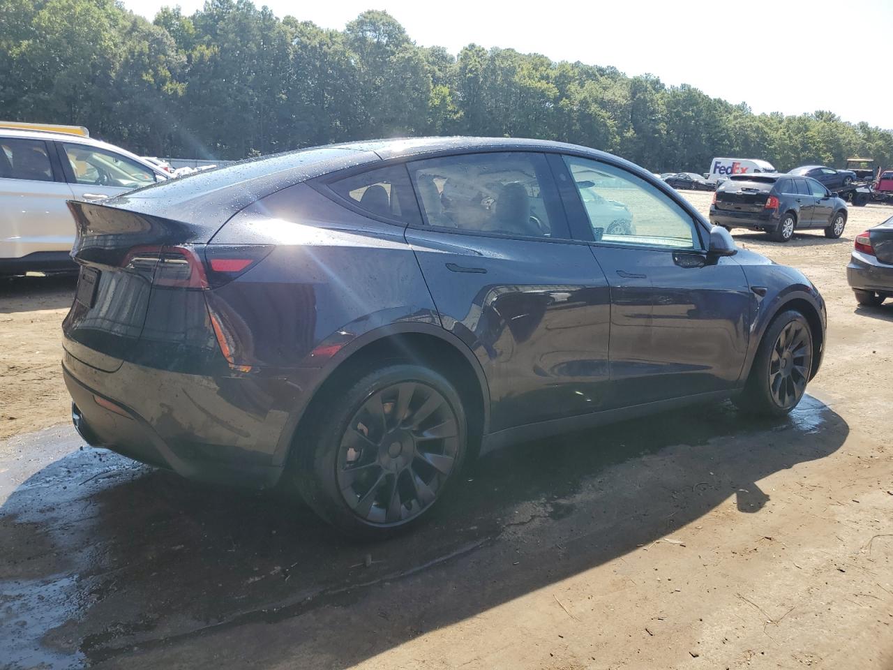 2024 TESLA MODEL Y  VIN:7SAYGDED0RF015097