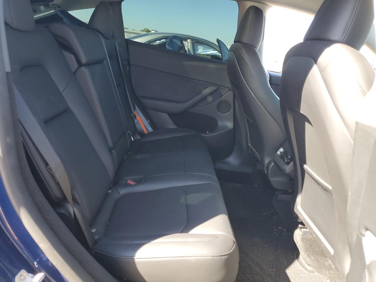 2023 TESLA MODEL Y  VIN:7SAYGDED4PF962933