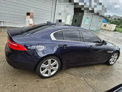 2018 Jaguar XE VIN: