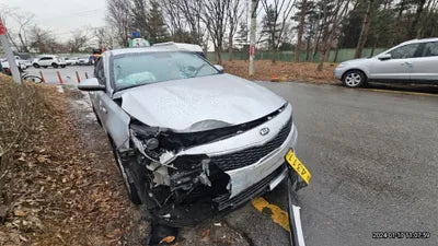 2016 Kia K5 KNAGU416BGA053303 VIN:KNAGU416BGA053303