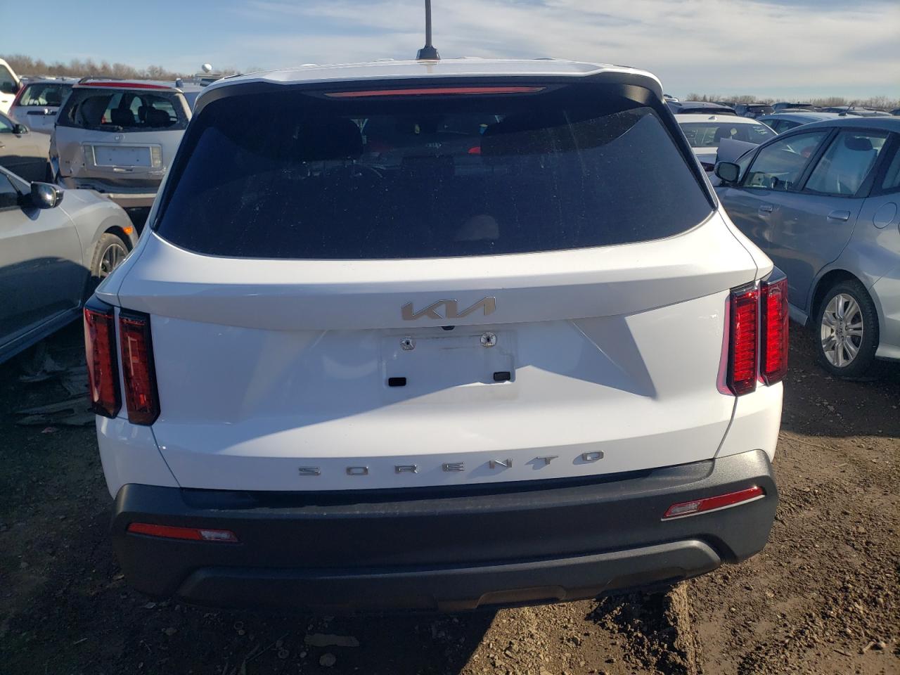 2022 KIA SORENTO LX VIN:5XYRG4LC3NG117430