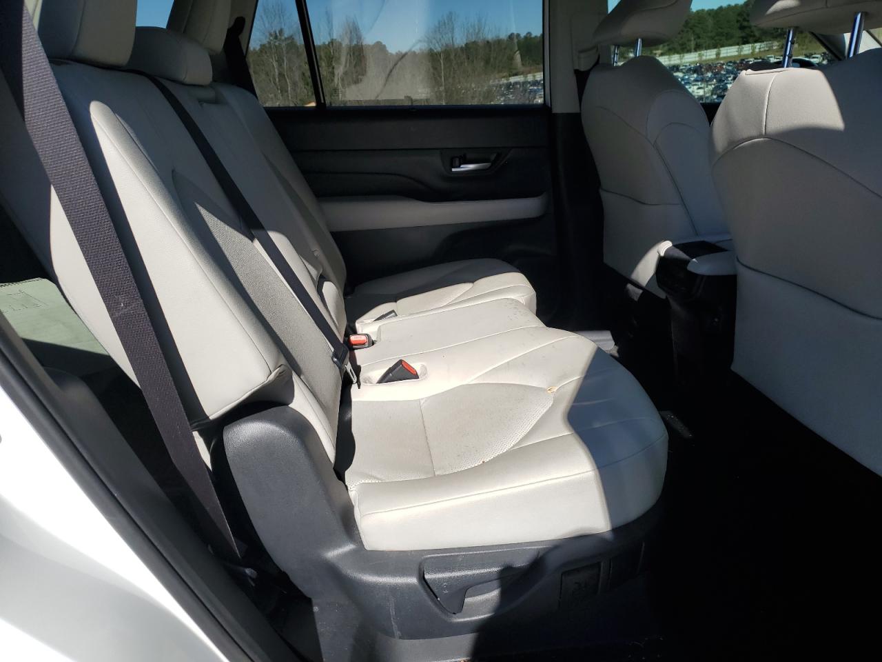 2024 TOYOTA GRAND HIGHLANDER XLE VIN:5TDAAAA56RS008910