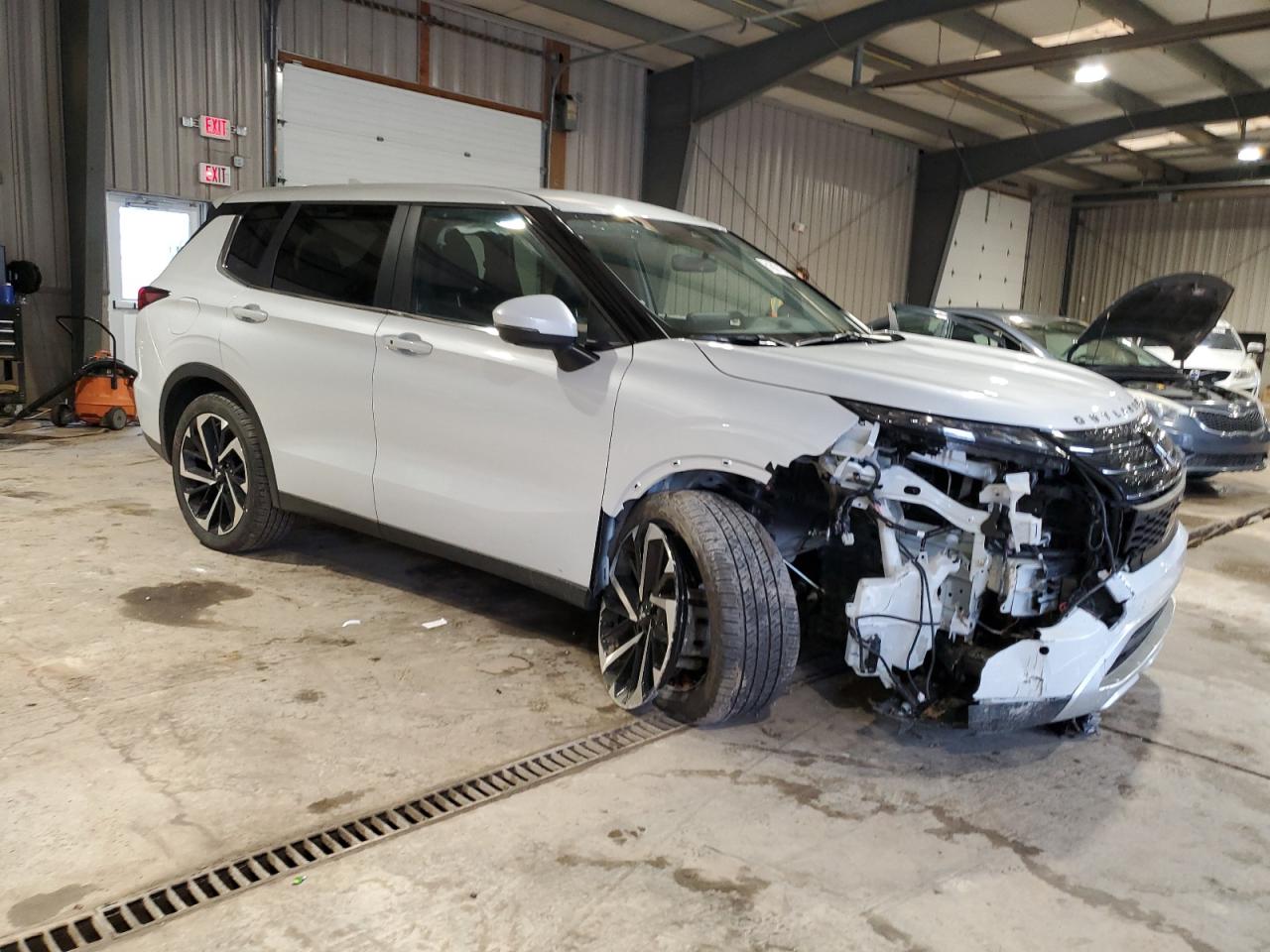 2024 MITSUBISHI OUTLANDER SE VIN:JA4J4VA85RZ054097