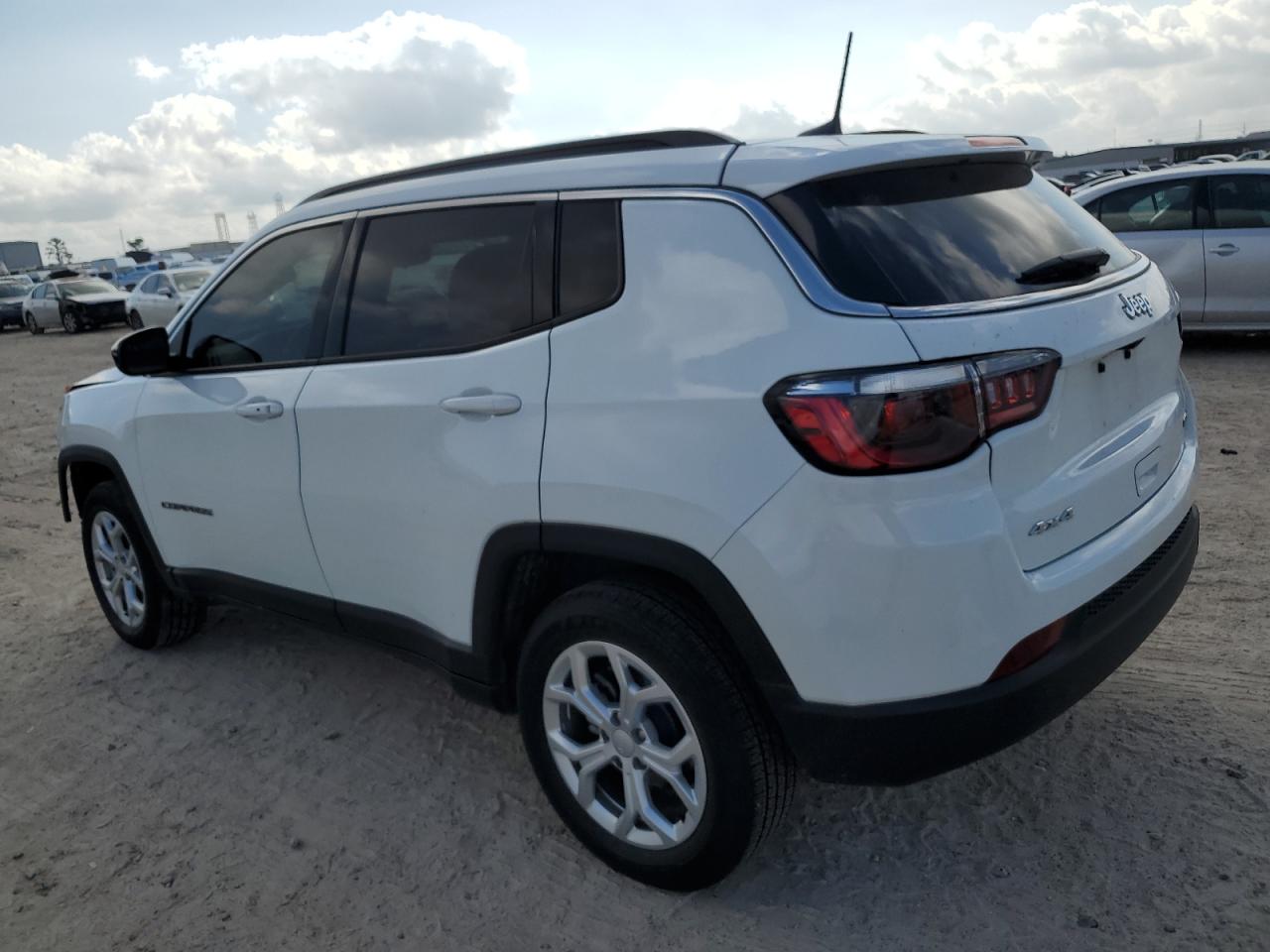 2024 JEEP COMPASS LATITUDE VIN:3C4NJDBN7RT155213