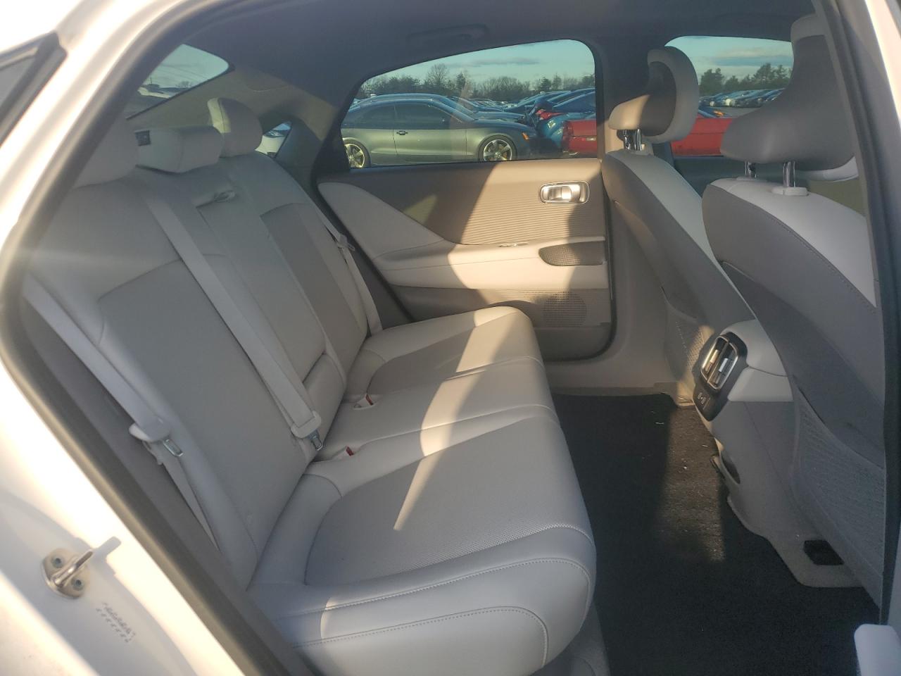 2023 HYUNDAI IONIQ 6 LIMITED VIN:KMHM54AA7PA052100