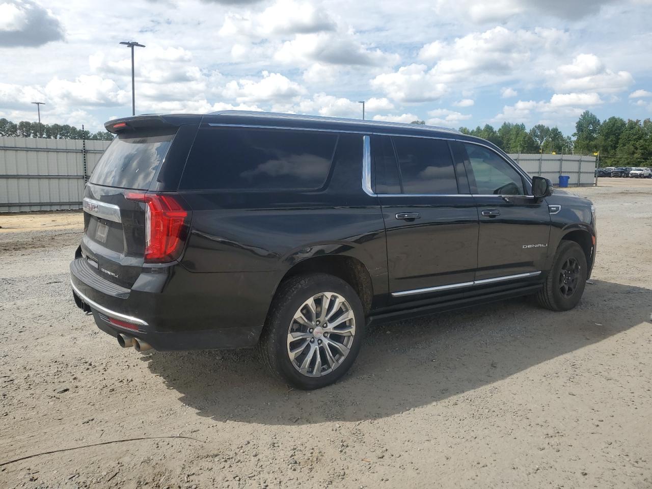 2022 GMC YUKON XL DENALI VIN:1GKS1JKL1NR274804