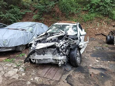 2017 Mercedes-Benz C 220 WDDWF0FB7JR316533 VIN:WDDWF0FB7JR316533