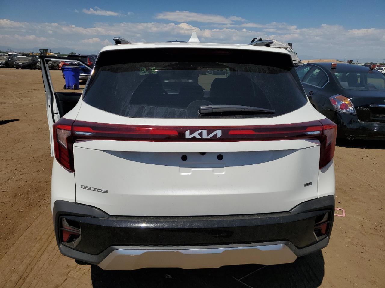 2024 KIA SELTOS SX VIN:KNDETCA78R7634557