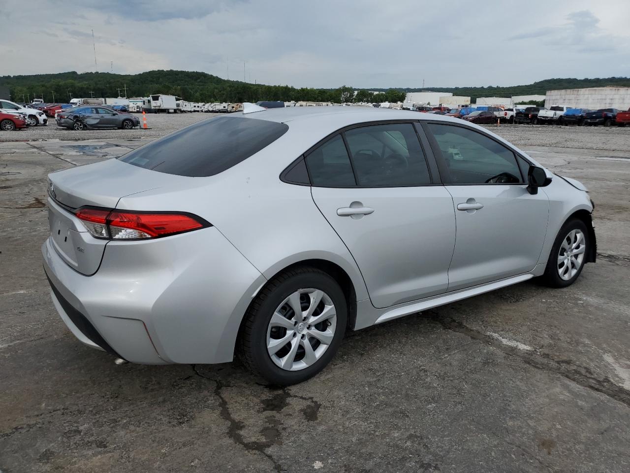 2022 TOYOTA COROLLA LE VIN:5YFEPMAE7NP273419