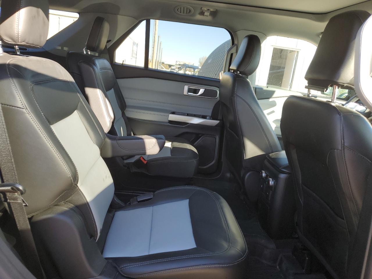 2022 FORD EXPLORER XLT VIN:1FMSK8DH7NGA54469