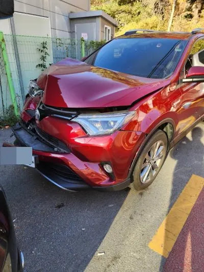 2017 Toyota RAV4 VIN: