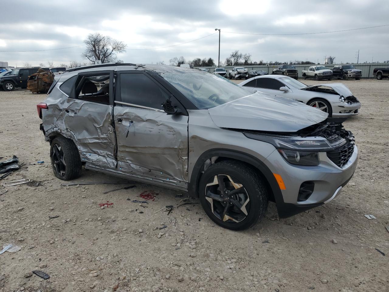 2024 KIA SELTOS EX VIN:KNDER2AA4R7541216