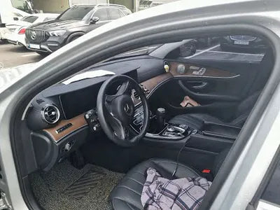 2018 Mercedes-Benz E 300 WDDZF4KB6JA331615 VIN:WDDZF4KB6JA331615