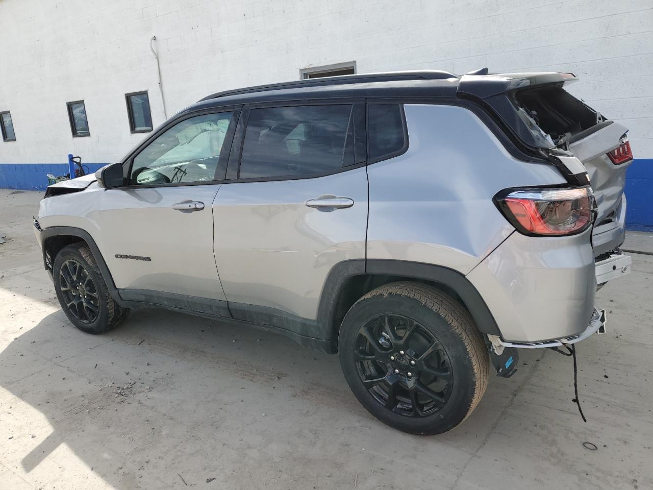 2022 JEEP COMPASS LATITUDE VIN:3C4NJDBB4NT227050