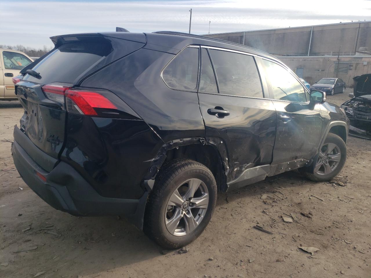 2022 TOYOTA RAV4 XLE VIN:4T3RWRFV1NU072891